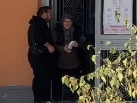 Sivas’ta sınava geç kalan kadın aday okul bahçesini birbirine kattı: Bu benim son şansımdı - fotoğraf 5