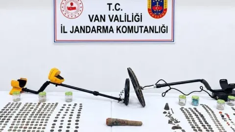 Van'da, Roma dönemine ait 529 sikke ele geçirildi