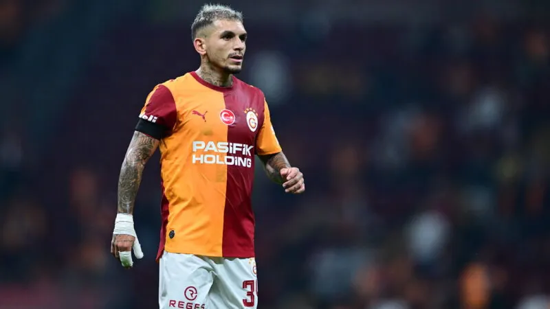 VAR uyardı, Galatasaray 10 kişi kaldı!