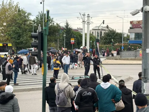Bursa'da dehşet anları: Çocuklarını göremeyen kadın boğazına bıçak dayadı - fotoğraf 4