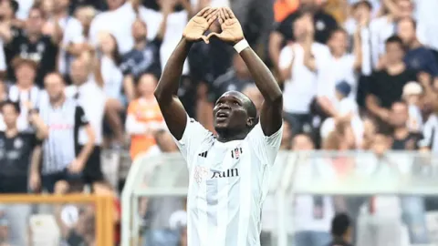 Vincent Aboubakar'dan Beşiktaş açıklaması!