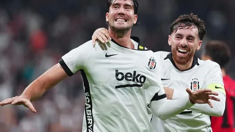 Vlahovic golünü attı tarihe geçti