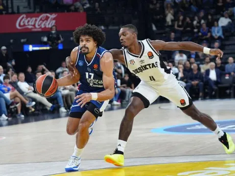 EuroLeague'de Türk derbisi Anadolu Efes'in - fotoğraf 2