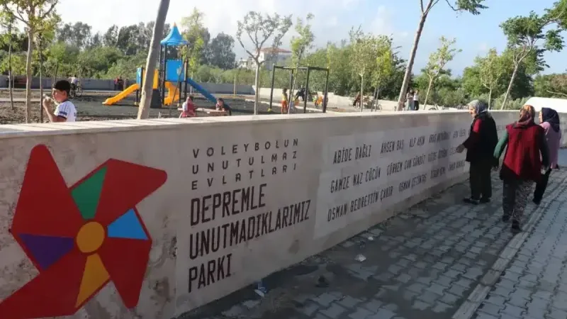VOLEYBOLUN UNUTULMAZLARI İÇİN ANIT PARK