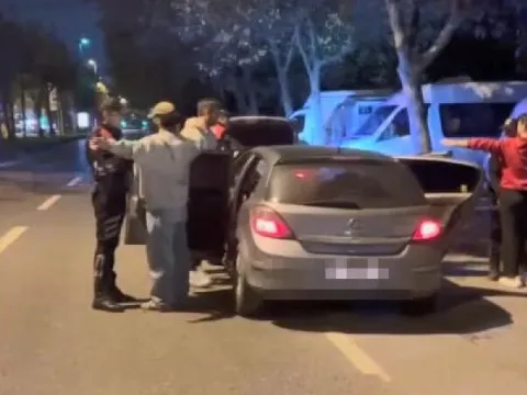 İstanbul'da dron destekli denetim: Aranan 22 kişi yakalandı - fotoğraf 2