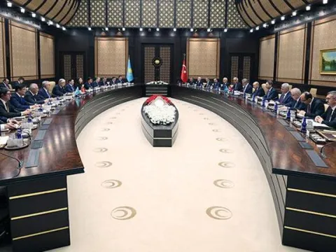 Ankara'da Türk dünyası diplomasisi! Erdoğan, Tokayev'i 21 pare top atışıyla karşıladı - fotoğraf 4
