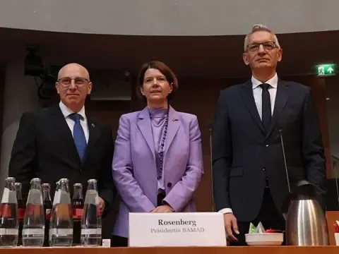 Alman istihbaratının eski başkanı casusluk şüphesiyle gözaltında - fotoğraf 6