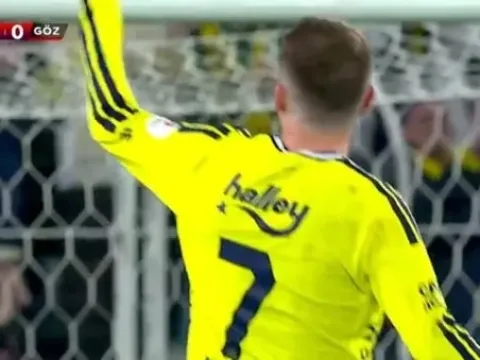 Kerem Aktürkoğlu ile tribünler arasında gerilim! Büyük protesto - fotoğraf 2