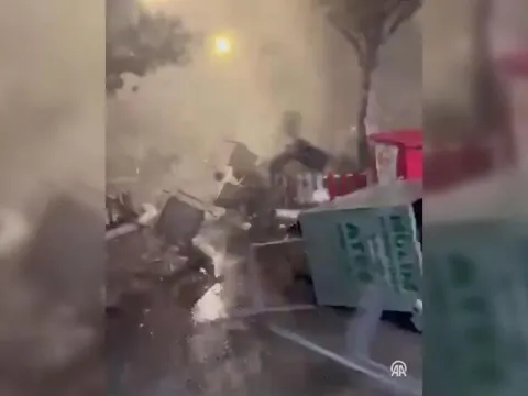 CNN TÜRK hortumun vurduğu bölgede: Şantiyeyi yerle bir etti! Kule vinç devrildi | Gözler o konteynerlerde - fotoğraf 5
