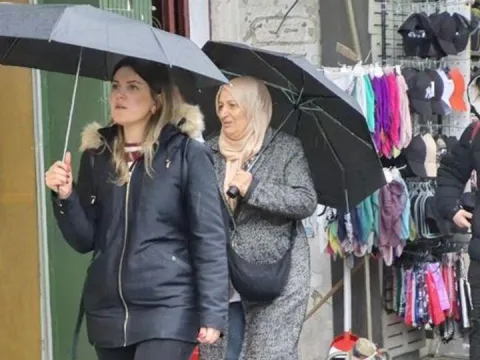 Yine yağış geliyor! Hafta sonu hava nasıl olacak? - fotoğraf 1