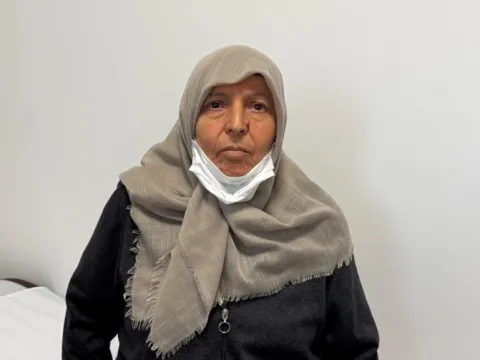 1 yıllık şişkinlik şikayetinin altından dev kitle çıktı: Sinsi tehlikeye 4 saatlik operasyon - fotoğraf 3