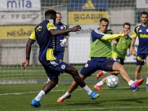 Fenerbahçe'de Aston Villa maçı mesaisi! - fotoğraf 1