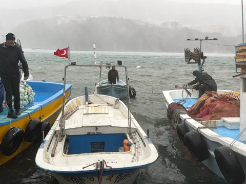 Amasra'da 6 metrelik dalgalar restoranların pencerelerine ulaştı - fotoğraf 3