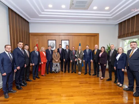 Erdoğan portresini astı mecliste boykot edildi - fotoğraf 2