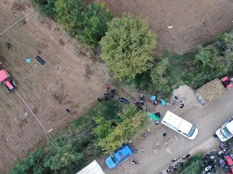 Pancar tarlasında katliam: 4 ölü - fotoğraf 4