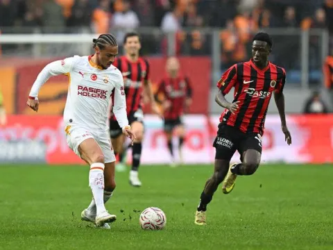 Galatasaray Deniz'le 'Gül'dü! - fotoğraf 3