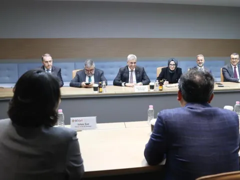 Bakan Memişoğlu, Güney Kore'de 3 ülkenin sağlık bakanıyla görüştü - fotoğraf 1