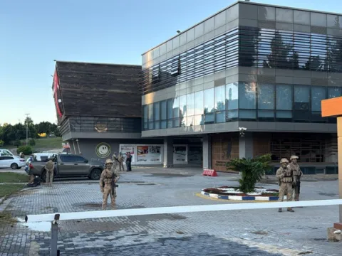 Çukurova Belediyesi'ne operasyon - fotoğraf 4
