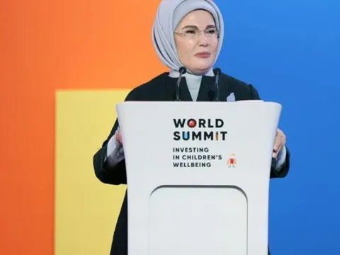 Emine Erdoğan ve Esra Albayrak'tan Özbekistan'da açıklamalar: Çocuklar bizim en önemli meselemiz - fotoğraf 4