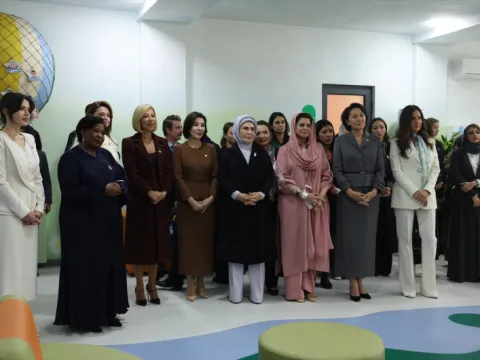 Emine Erdoğan, Özbekistan'da rehabilitasyon merkezi ve okul öncesi eğitim kurumunun açılışına katıldı - fotoğraf 1
