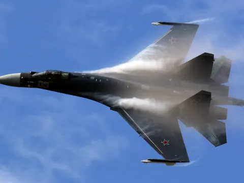 Gökyüzünü Rus sistemleriyle koruyacaklar: Su-35'leri aldılar, sırada S-400 var - fotoğraf 1