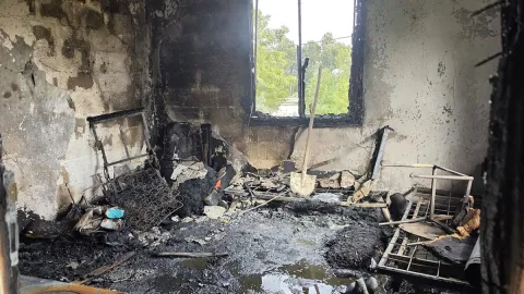 Yanan evde 68 yaşındaki adamın cesedi bulundu