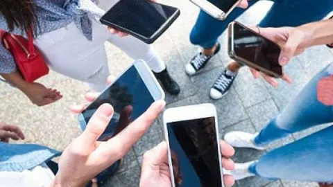 Yapılan küçük hatayla şehrin bütün telefonları aynı anda çaldı