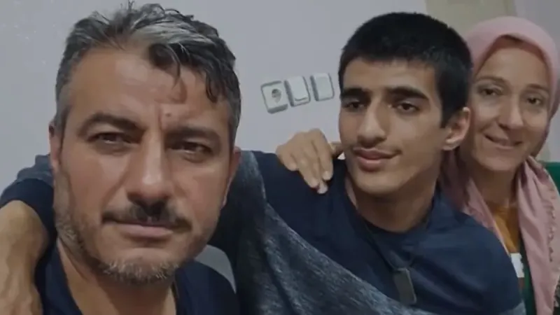 Yardım istediği kurumda çalışıyor: Yüzde 99 engelli oğlu için aylık alamıyor
