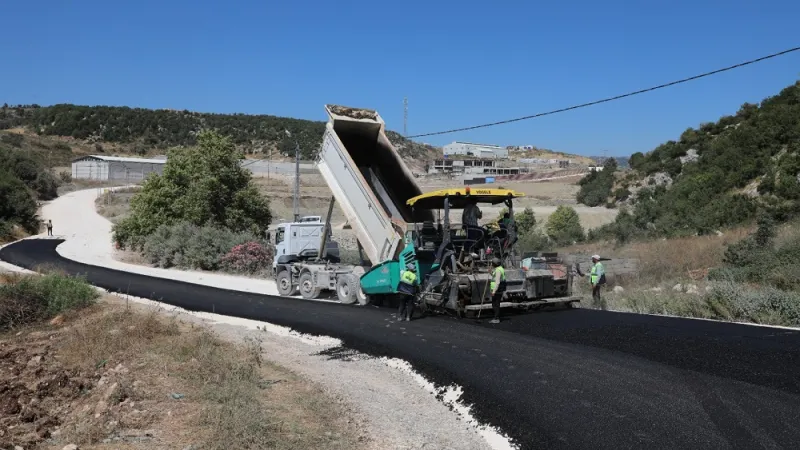 YAYLADAĞI DUSDURU BAĞLANTI YOLUNDA ÇALIŞMA