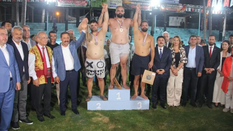 YAYLADAĞINDA ATA SPORU ABA GÜREŞİ HEYECANI