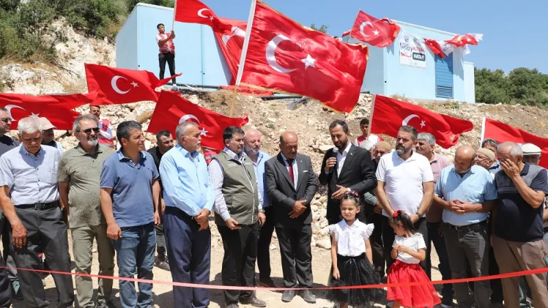 YAYLADAĞI’NDA TÜRK BAYRAKLARI İLE İÇME SUYU SEVİNCİ