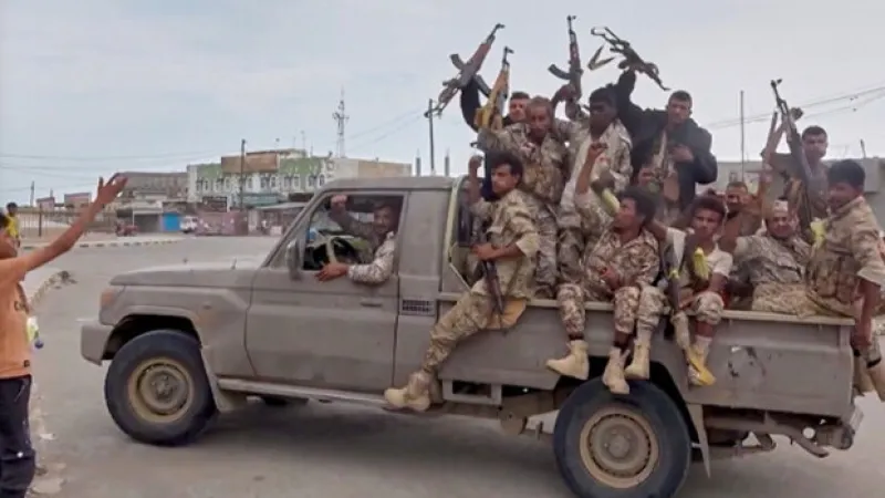 Yemen hükümeti Husilere geniş çaplı operasyon başlattı