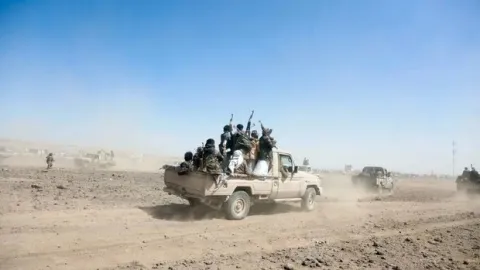 Yemen ordusu: 440 Husi milis daha etkisiz hale getirildi