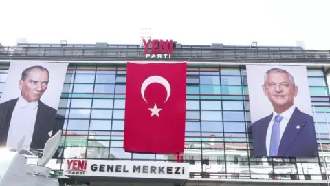 Yeni Parti'de Yeni Kriz: KONGRELER
