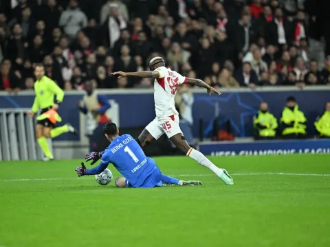 Galatasaray'ın penaltısı VAR'dan döndü - fotoğraf 2