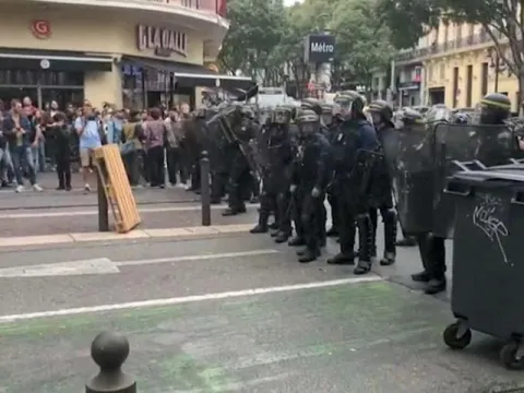 Fransa'da lise öğrencileri ülke çapında eylemde - fotoğraf 2