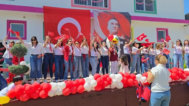 Yükseliş Anaokulu'nda Her yer Kırmızı Beyaz, Her Yer Atatürk