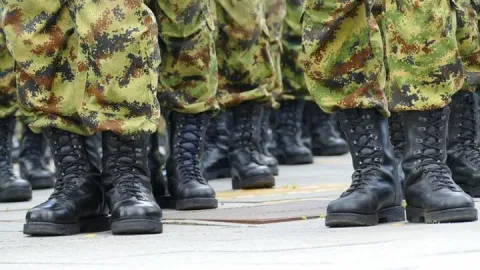 Yunanistan'ın tasarruf planı: 180’den fazla kışla kapatılacak