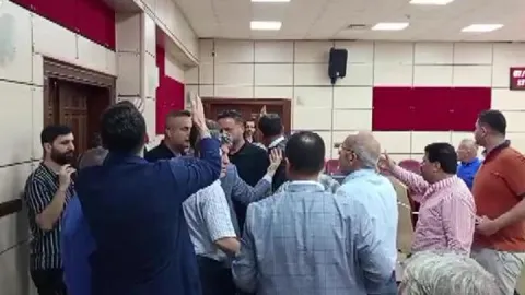 Yüreğir Belediye Meclisi'nde 'satılık' tartışması! CHP'li üyeler birbirine girdi