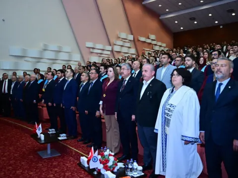 Mustafa Şentop: Türkiye bölgede ve dünyanın tamamında önemli bir aktördür, oyun kuran bir ülkedir - fotoğraf 3