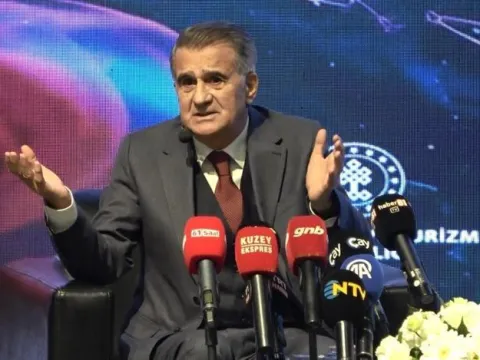 Şenol Güneş: Milli Takım teknik direktörü Türk olmalı - fotoğraf 1