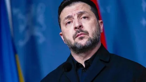 Zelenski üçlü müzakereler öncesi ‘kırmızı çizgiyi’ açıkladı: “Toprak meselesi sadece liderler düzeyinde görüşülebilir”