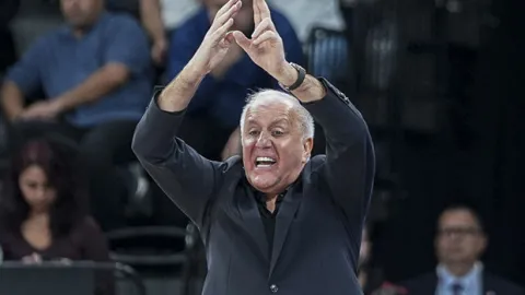 Zeljko Obradovic'ten Anadolu Efes'e tebrik!