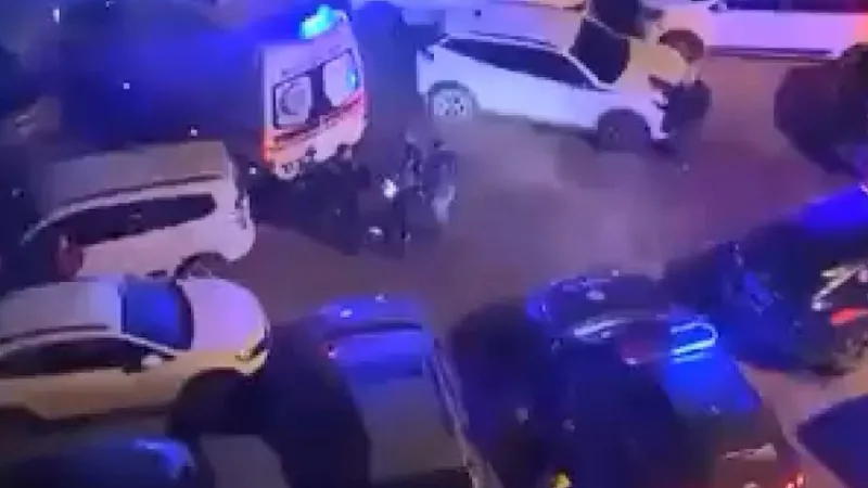 Zeytinburnu'nda polise ateş açan şüpheli bacağından vuruldu