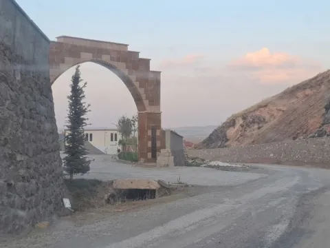 ‘Herkes yapıyor’ dedi kendine saray yaptı - fotoğraf 1