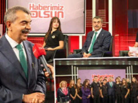 Saniyelerle kurtuldu! Kamyonetin ok gibi saplandığı kaza kamerada - fotoğraf 5