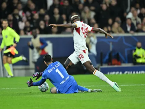 Berke Özer'in Galatasaray maçındaki performansı gündem oldu! - fotoğraf 4