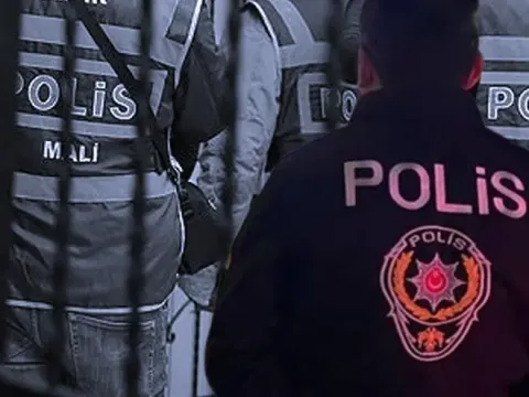 Ankara'da 650 milyonluk kara para operasyonu: Turizm, yemek, inşaat şirketlerine baskın - fotoğraf 1