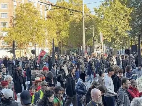 Fransa’da sokaklar yine karıştı: 511 kişi gözaltına alındı - fotoğraf 1