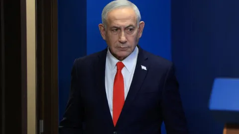 Katil Netanyahu'ya karşı mecliste güç birliği